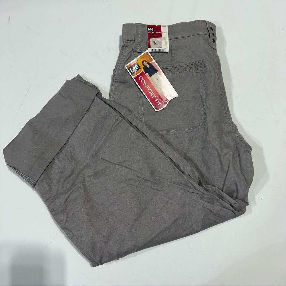 Lee woman’s Gray Comfort Fit vintage Pants